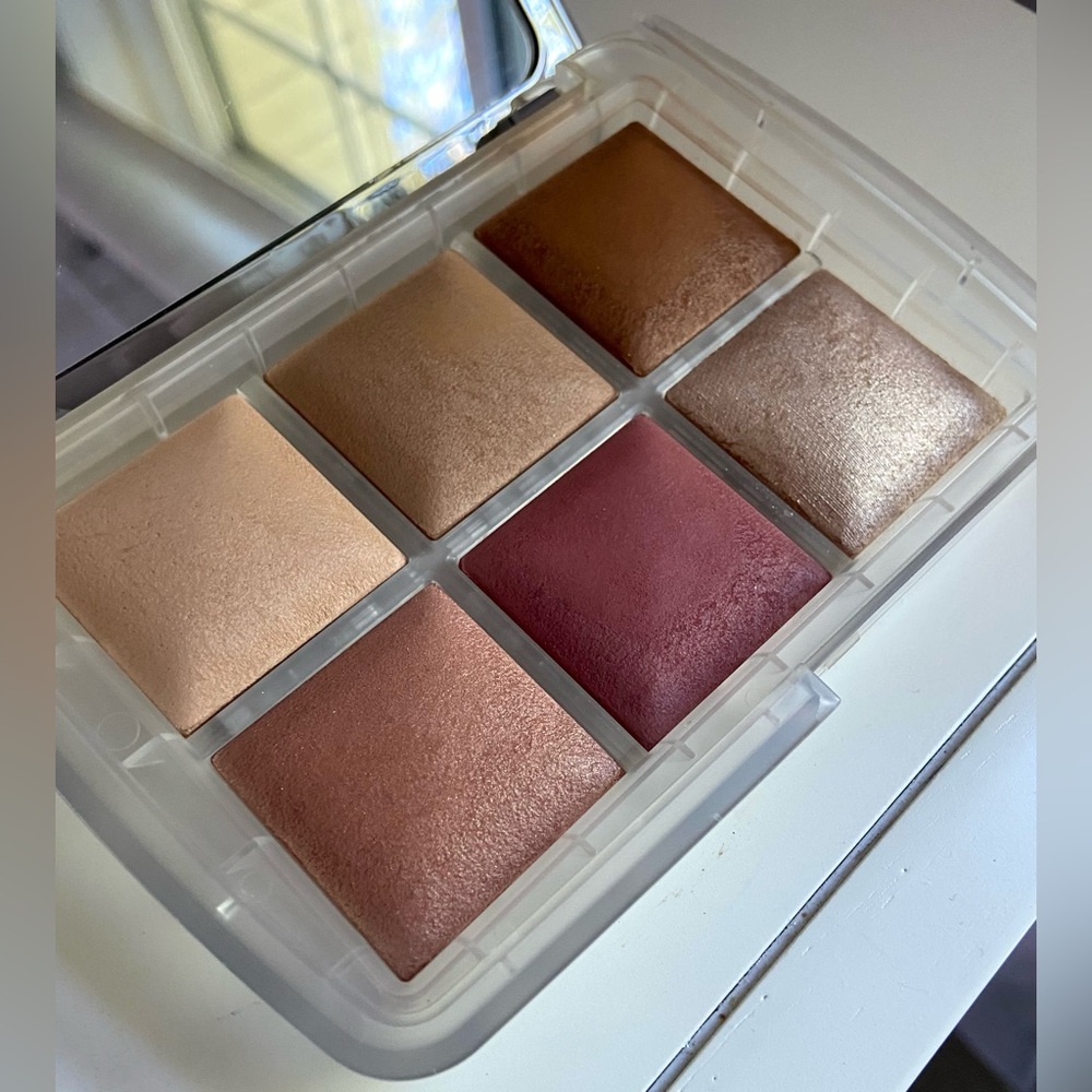 Hourglass Ambient Lighting Edit- Ghost Unlocked